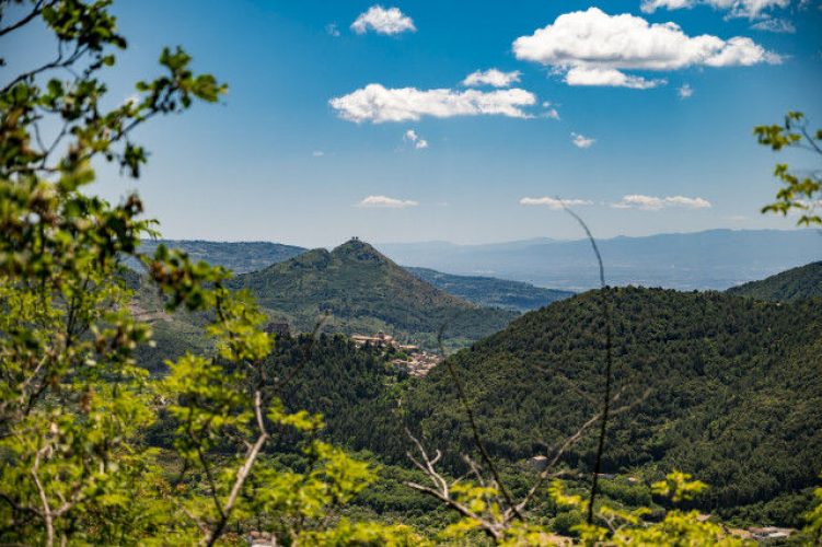 Unter den Dörfern des Pollino