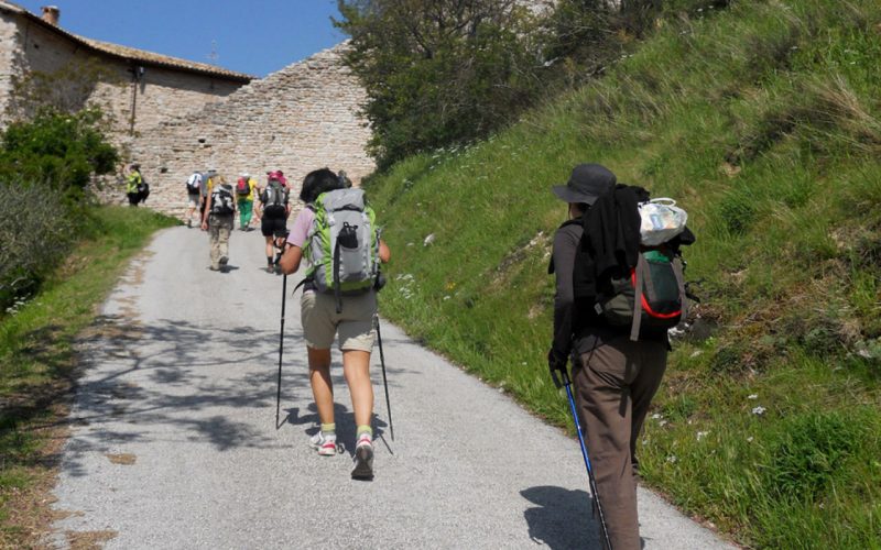 Von Montalto di Cessapalombo nach Sarnano