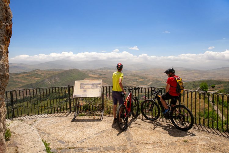 Von Cerami nach Petralia Sottana