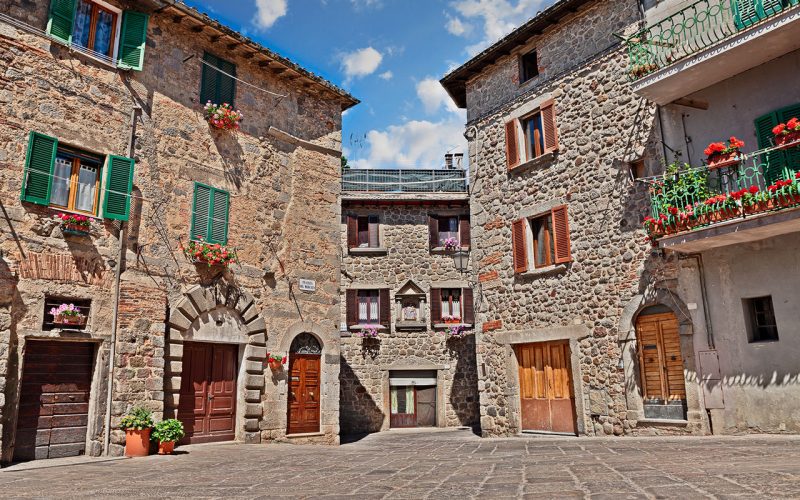  Il centro storico di Abbadia San Salvatore