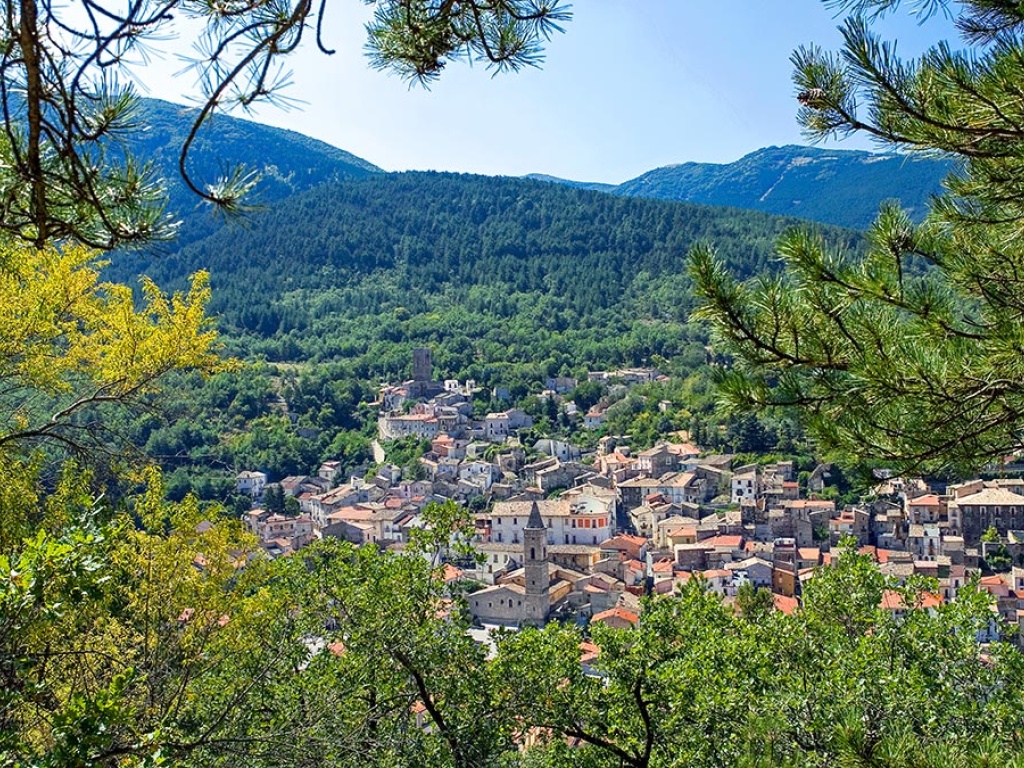 Introdacqua, village in Abruzzo things to do Italia.it