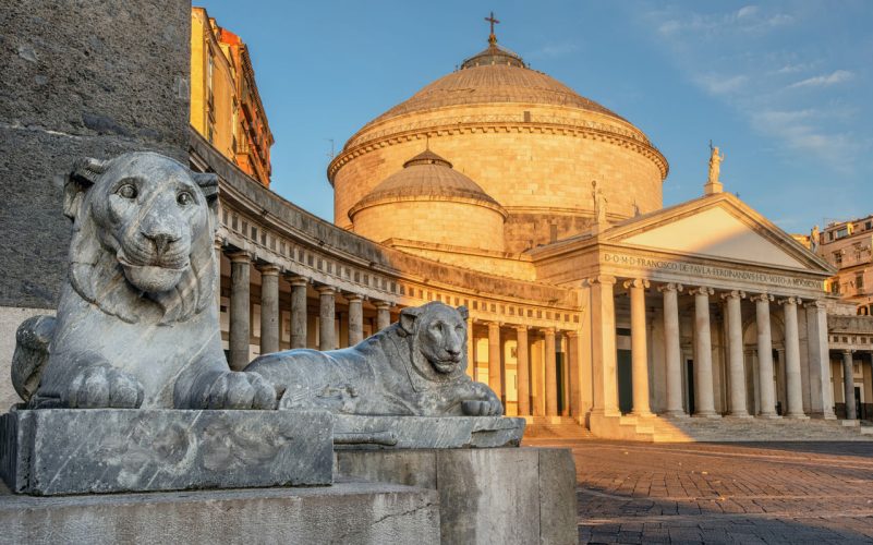 From Piazza Dante to Piazza del Plebiscito