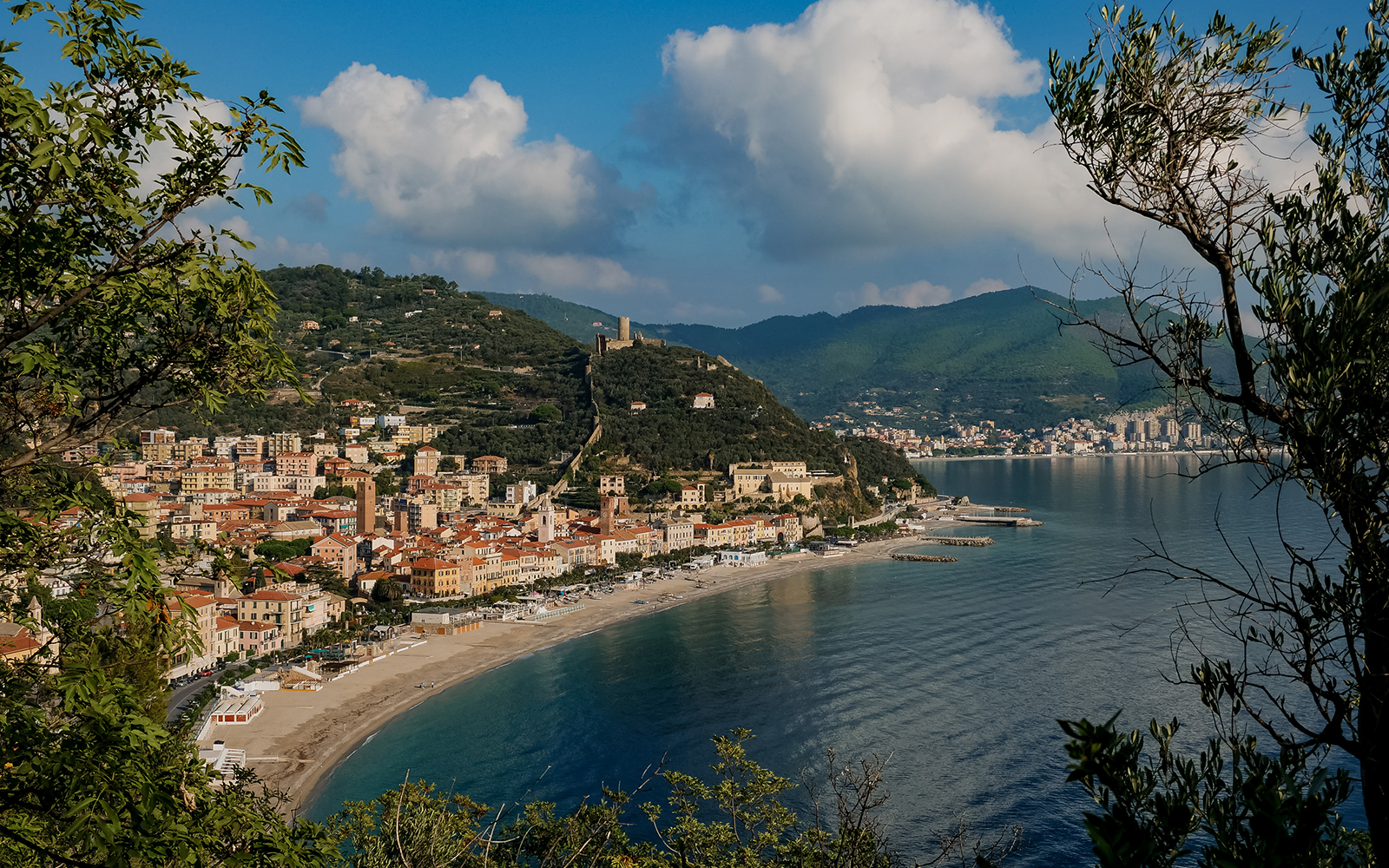 Finale Ligure Tour: What to See in the Riviera di Ponente - Italia.it