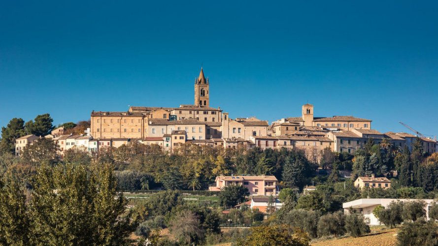 Montecassiano and Mogliano: the olive oil villages of the Marche