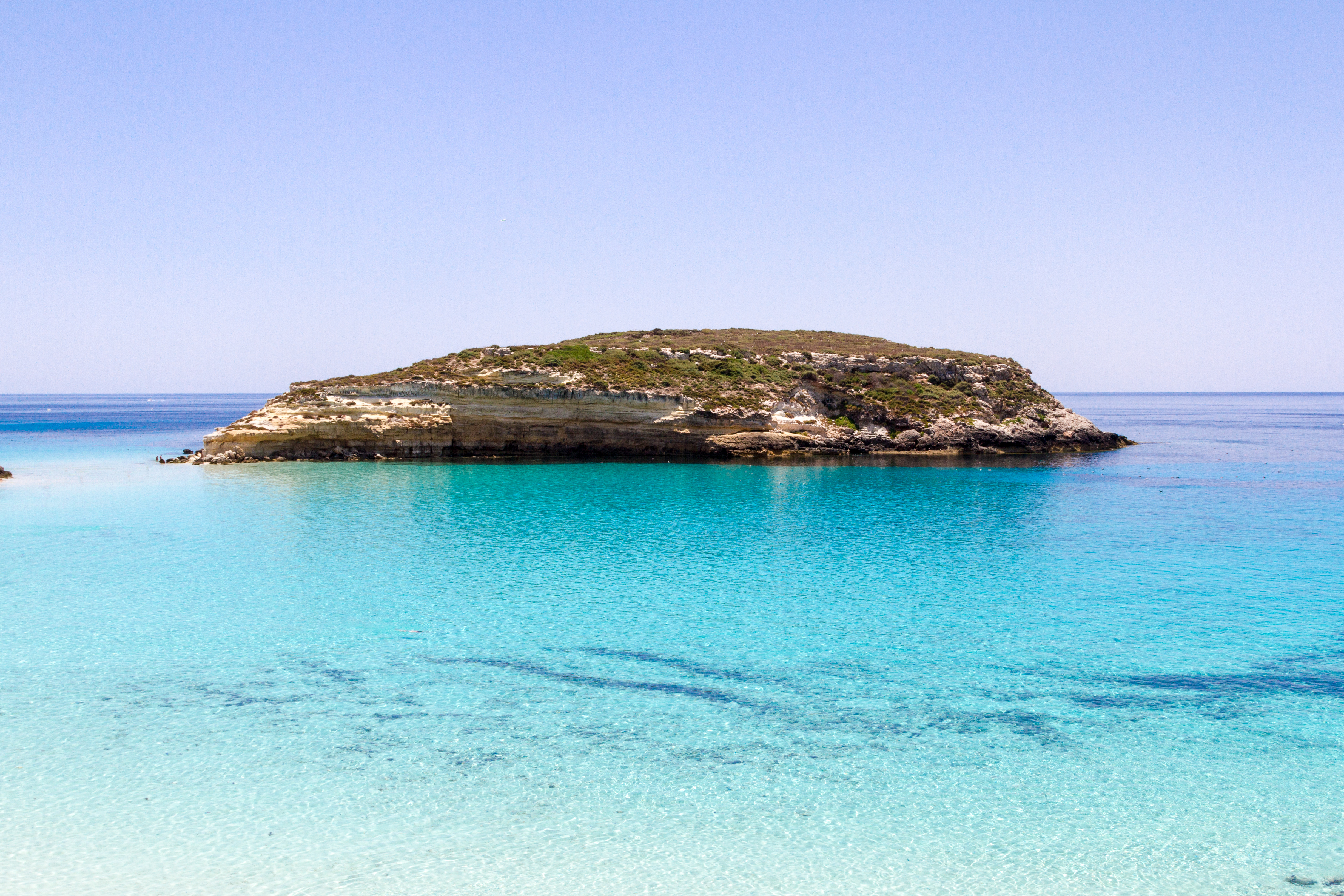 Holidays in Lampedusa: Isola dei Conigli beach - Italia.it