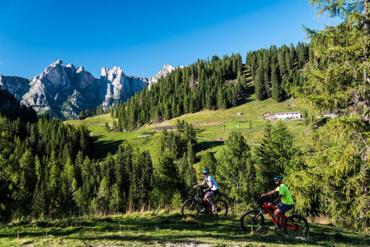 Val_di_Zoldo_Dolomiti.jpg