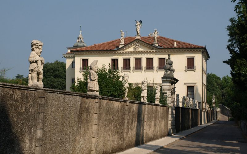 Villa Valmarana ai Nani ('Villa to the Dwarfs') in Vicenza