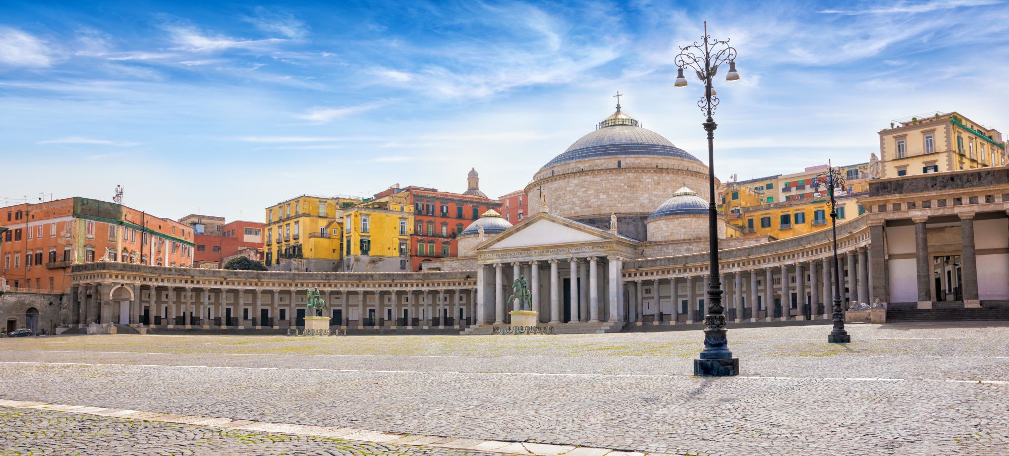 [Imagen: 20210326095016-napoli-shutterstock-1616075848.jpg]