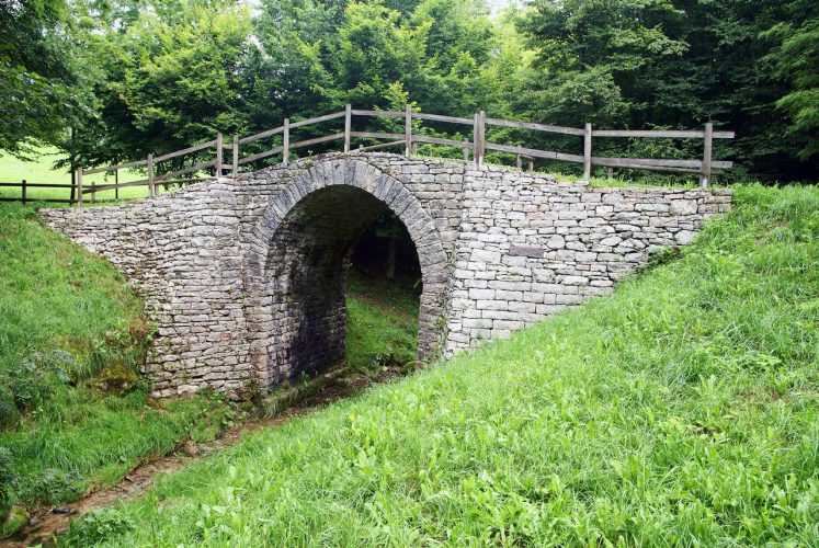 Ponte in pietra sulla Via Claudia Augusta