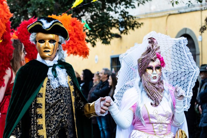 Maschere di Carnevale a Ronciglione - photo by Del Cavallo Stefano / Shutterstock.com