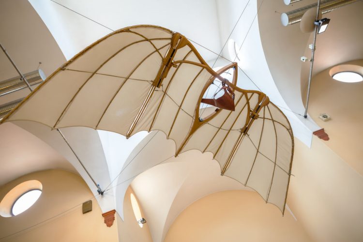 Modellino di volo - Museo della scienza e della Tecnologia Leonardo da Vinci. Photo by: Viktor Gladkov / Shutterstock.com