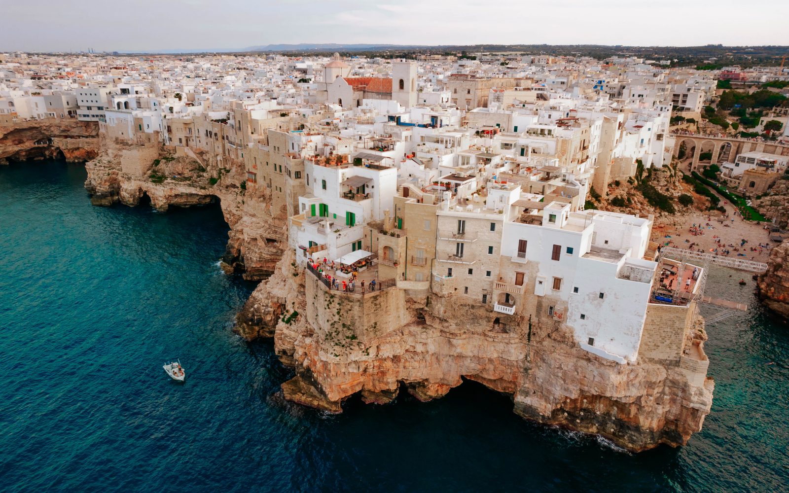 Qué ver en Polignano a Mare en un día - Italia.it