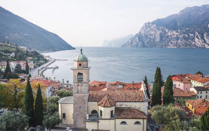 La orilla trentina del lago de Garda: Riva, Torbole y Nago