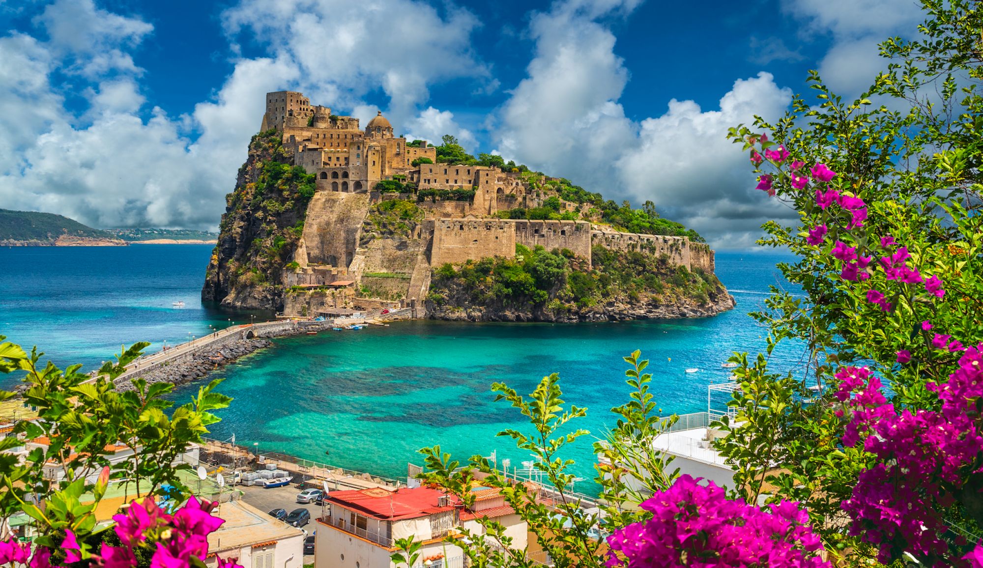 Viaggio nelle isole Flegree: Ischia - Italia.it