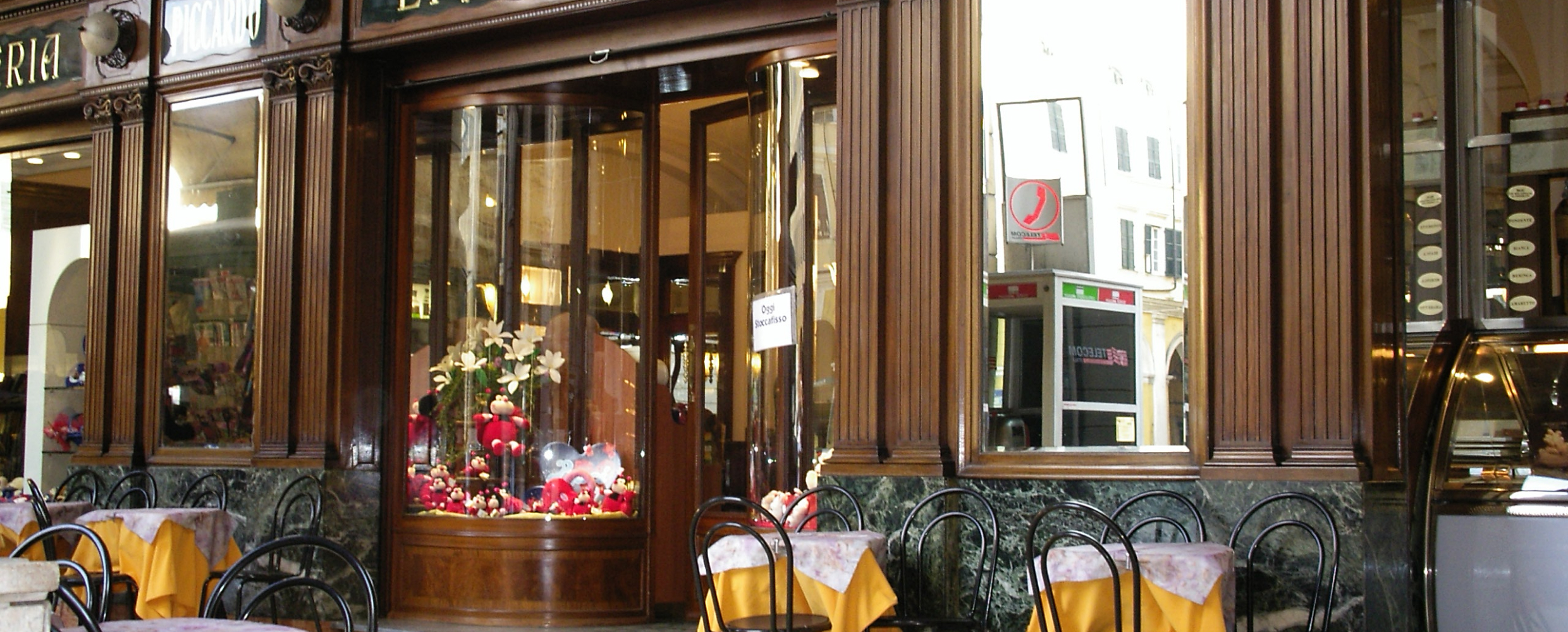 Piazza Dante – Italia.it