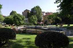 Lo storico giardino della Guastalla
