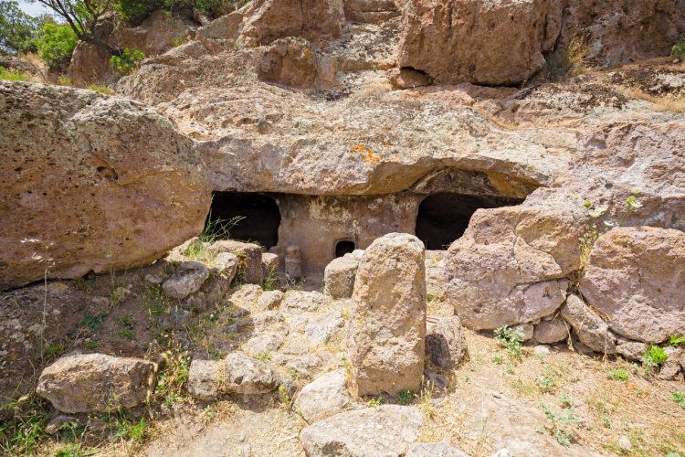 Villaperuccio - Necropoli di domus de janas
