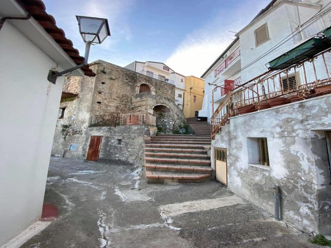 La comunità arbëreshë di Carmine Abate