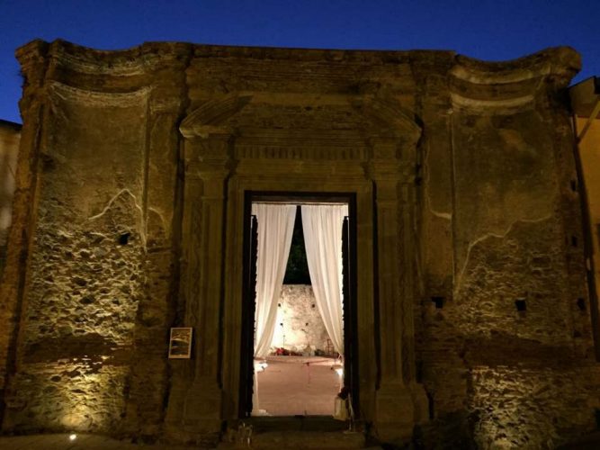 Il paese del poeta Lorenzo Calogero e della "Festa della Poesia"