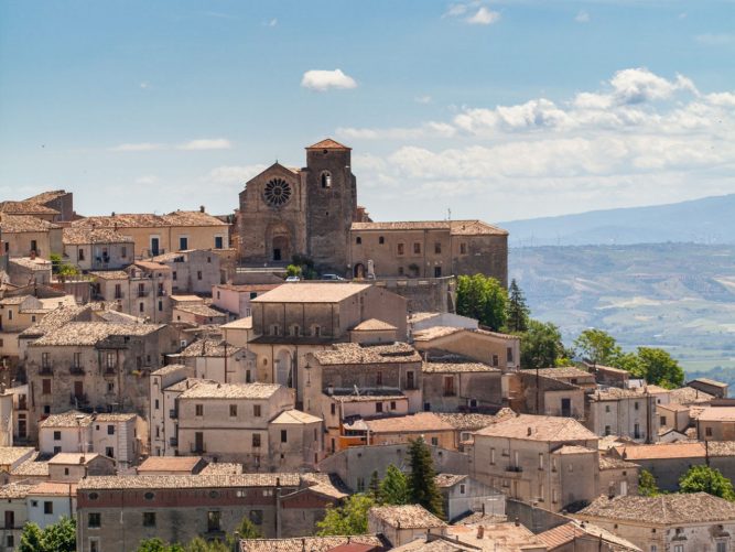 Un borgo "slow", tra  più belli d'Italia