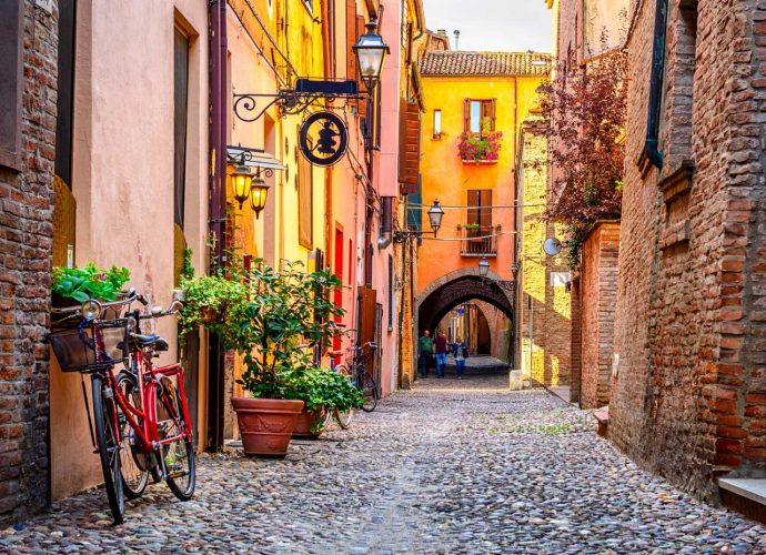 8 città italiane da visitare in bicicletta - Italia.it