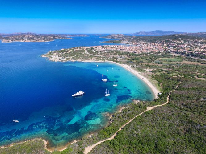 Arzachena e i segreti della Costa Smeralda