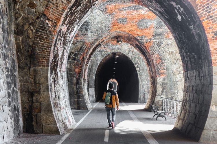 Ciclopedonale Maremonti, Liguria - Photo by Marti Bug Catcher /shutterstock.com