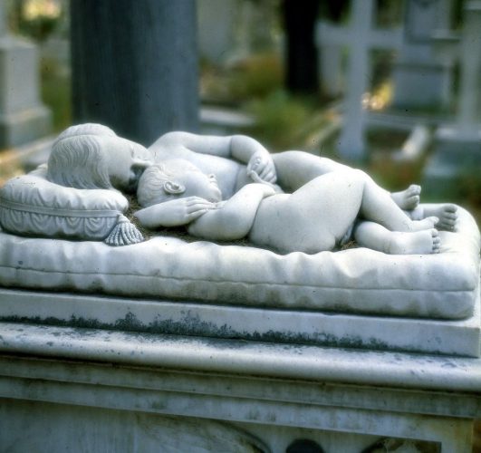 Il cimitero monumentale della Foce a Sanremo