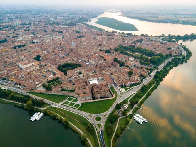 I porti nella città rinascimentale