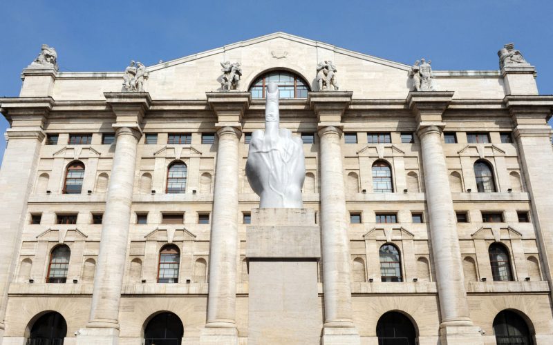 max mara piazza affari