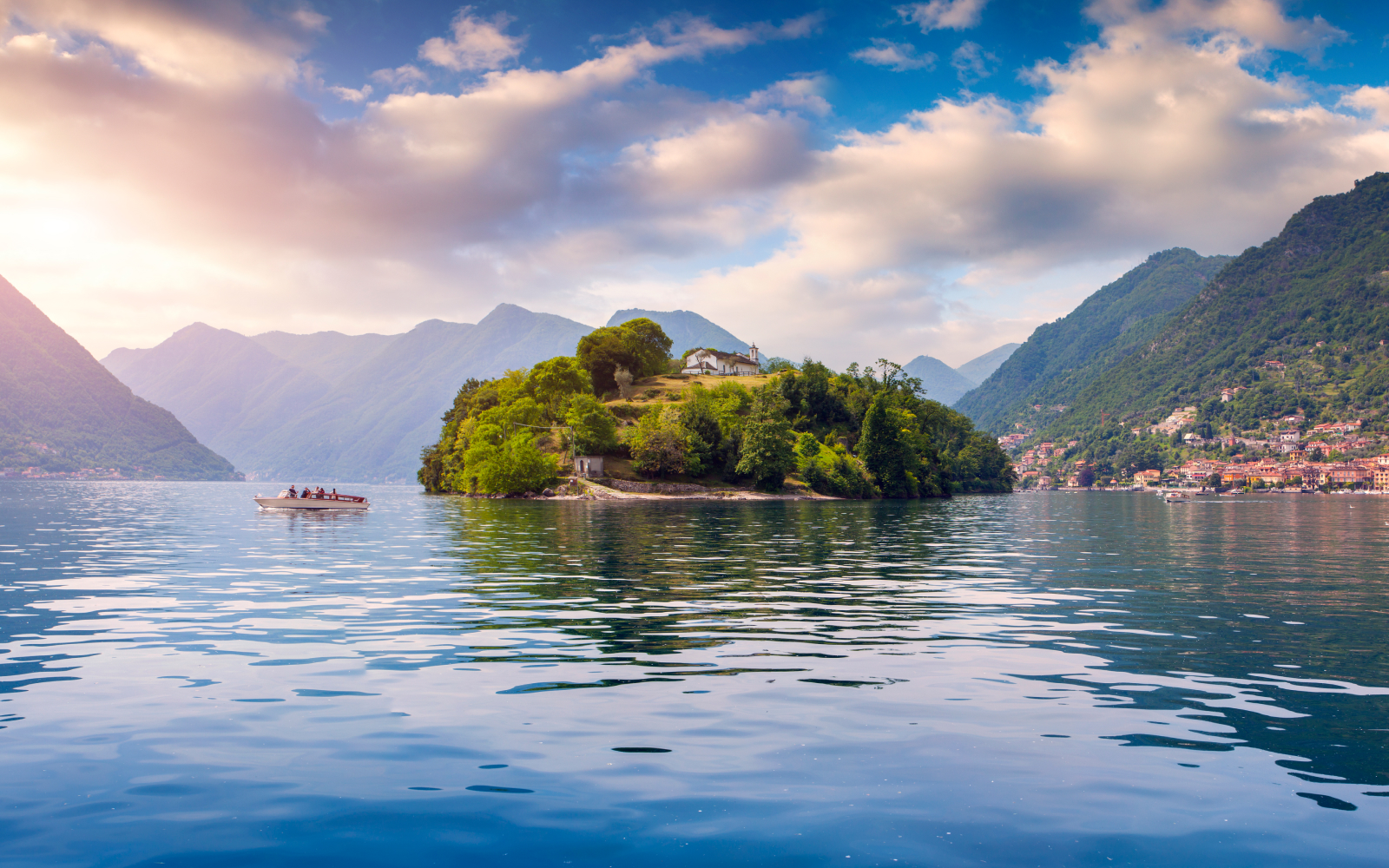 Paesaggi della Lombardia: dai laghi alle pianure - Italia.it
