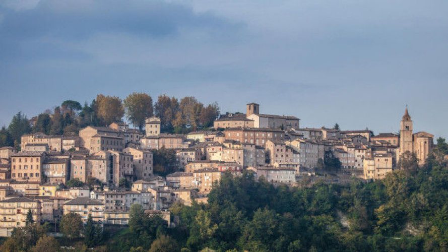Amandola, regina dei Sibillini e del tartufo nero pregiato