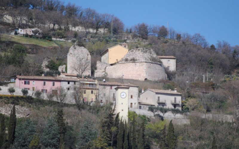 A spasso per Fossombrone, la città dalle tre corti, scrigno di arte e archeologia