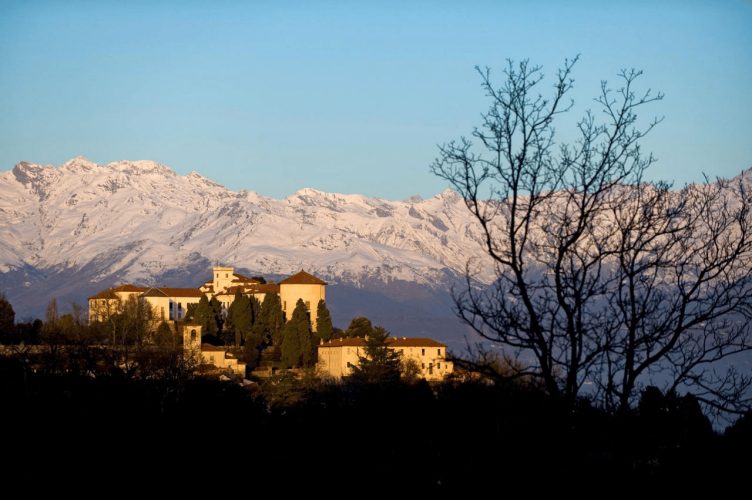 A refined treasure chest of history and art, protected and restored by the FAI (Italian National Trust).