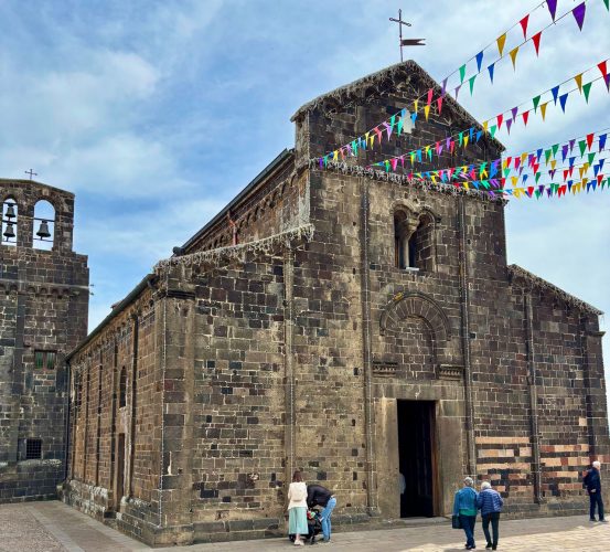 Ardara: il Santuario di Nostra Signora del Regno, la chiesa dei giudici 