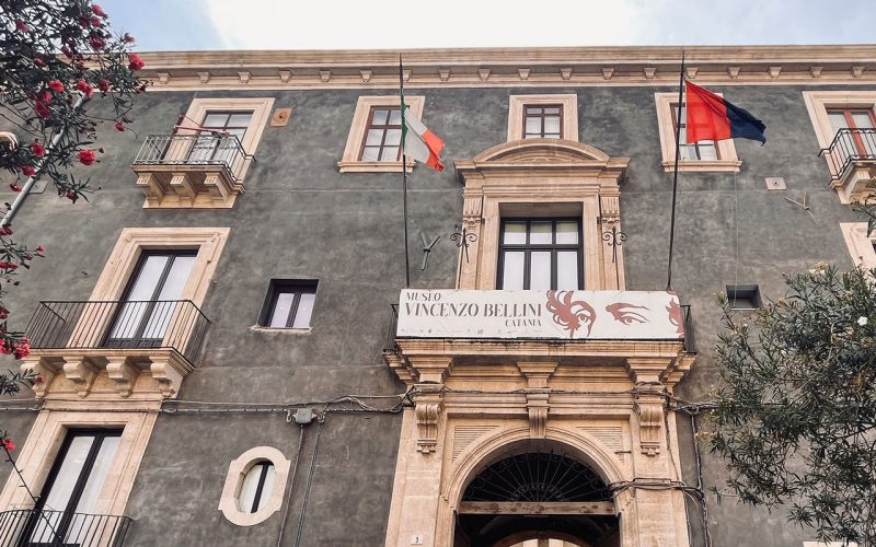 Ingresso del Museo Civico Belliniano