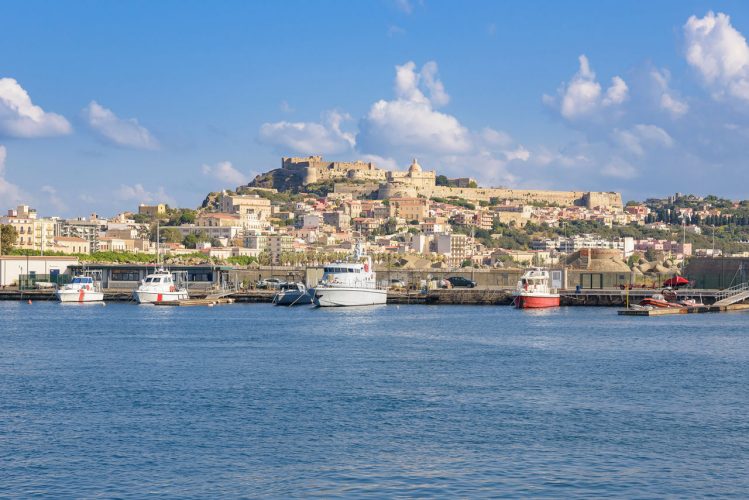 Vista di Milazzo dal mare