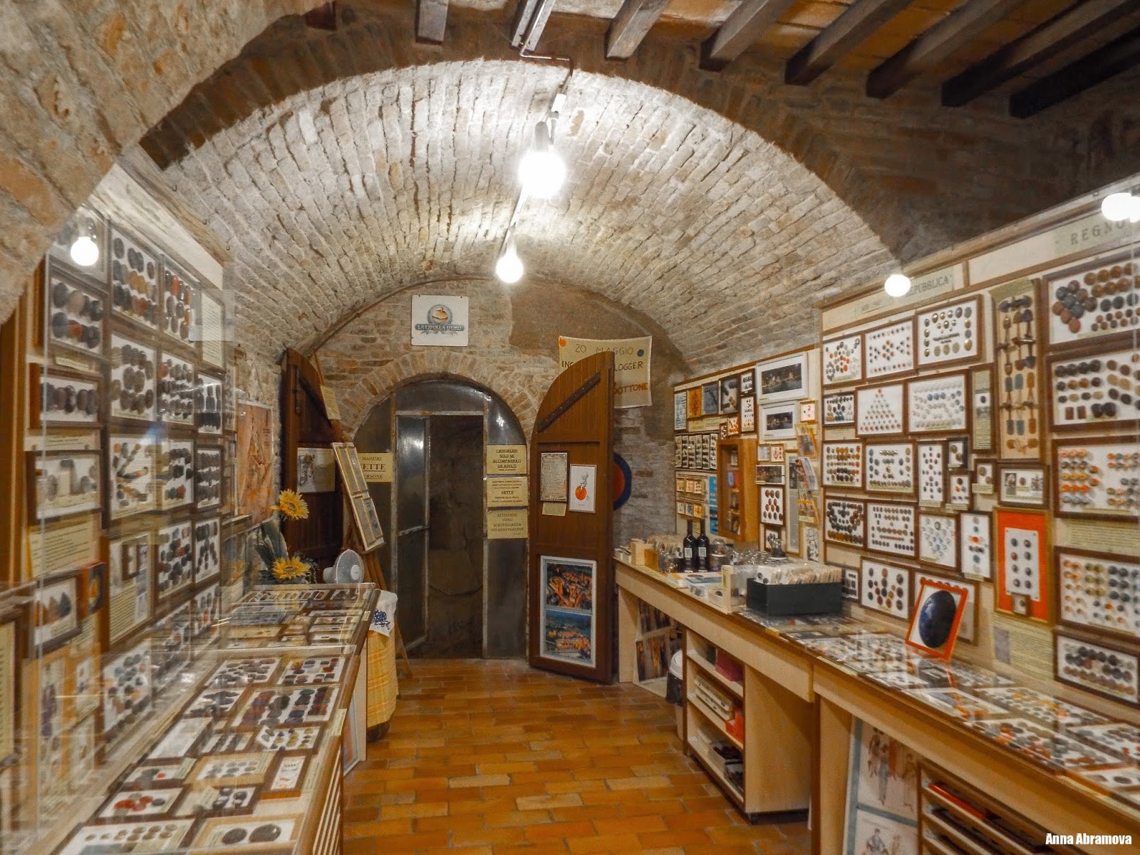 particolari bottoni di ogni genere - Foto di Museo del Bottone,  Santarcangelo di Romagna - Tripadvisor
