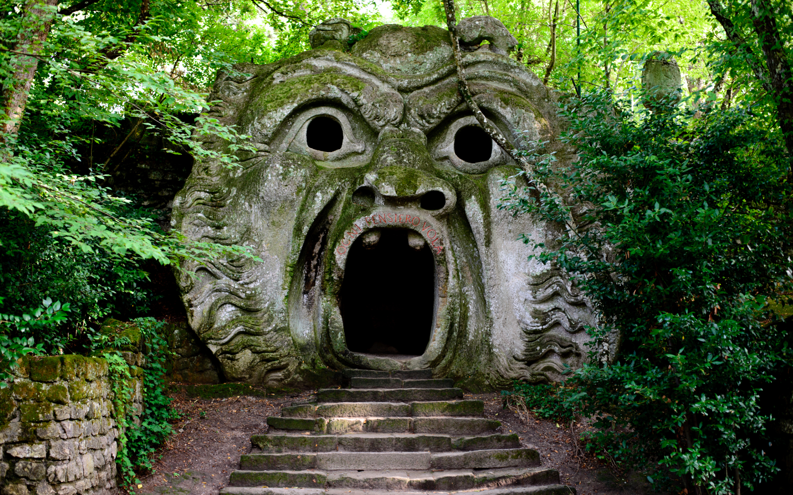 El Sacro Bosco de Bomarzo - El Bosque sagrado - Italia.it
