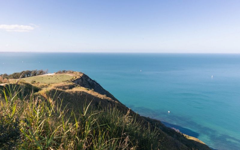 Gabicce Monte, vista para a costa, culinária deliciosa e vinhos locais